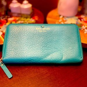 Kate Spade green wallet NWT